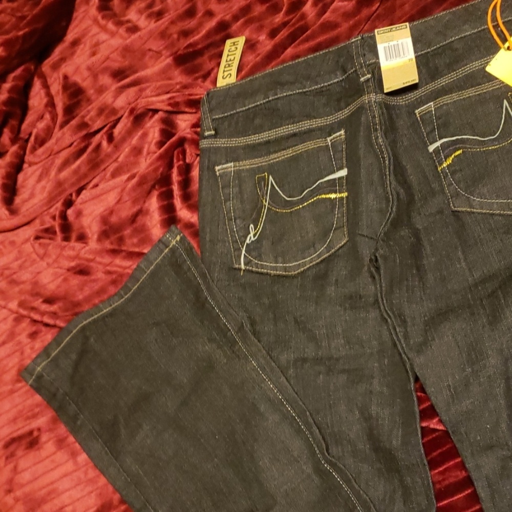 NWT Low rise boot cut jeans